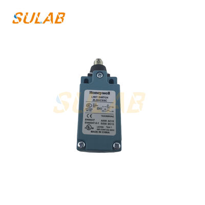 Originele ZLDXC03C Hitachi roltrap veiligheidsgrensschakelaar met automatische reset voor handrail inlaat en stappenketen bescherming