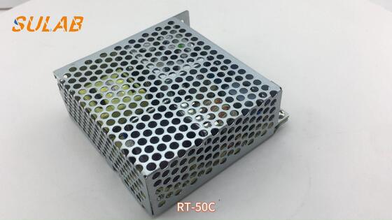 Industriële schakelvoeding voor liften, nominaal vermogen van 50 W met drievoudige DC-uitgangen en breed AC-ingangsbereik RT-50C